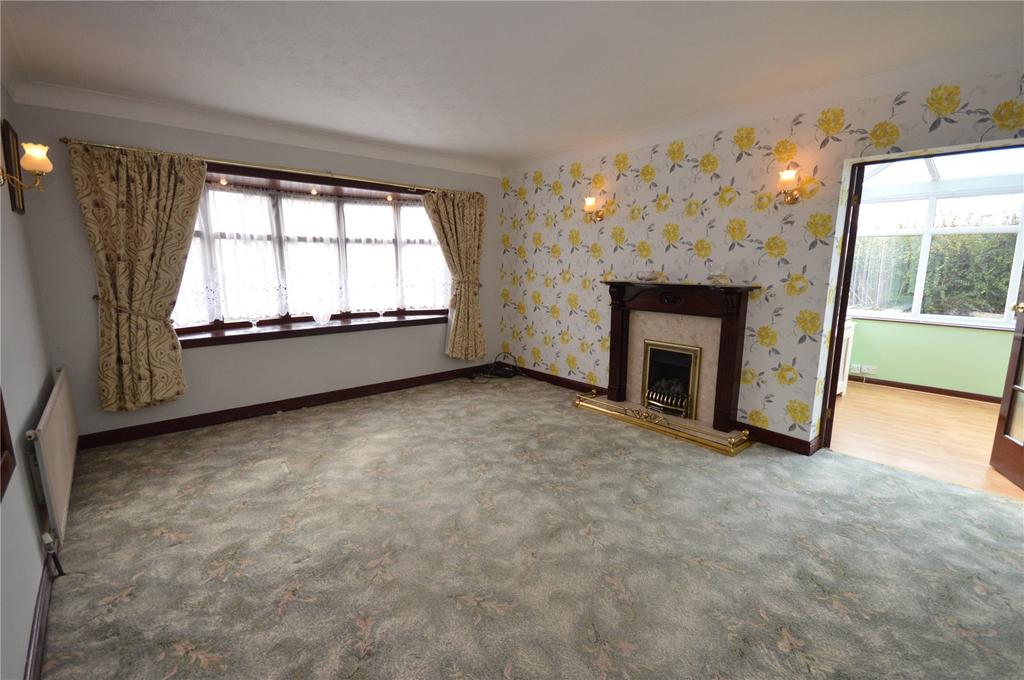Lawns Lane, Carr Gate, Wakefield 3 bed bungalow £289,000