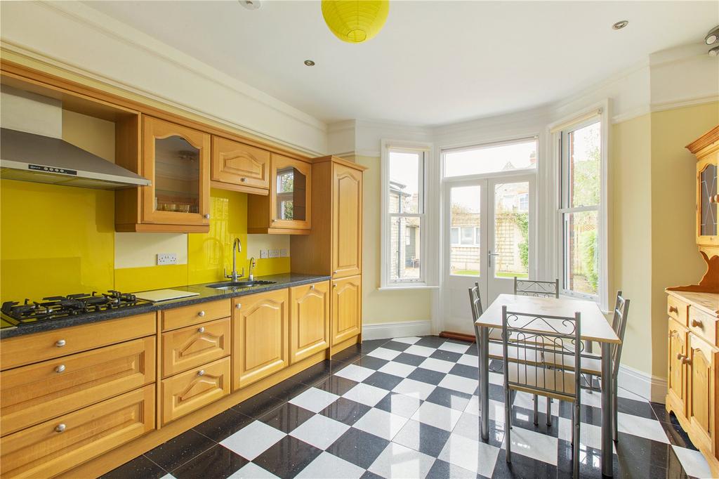 Kitchen/Breakfast