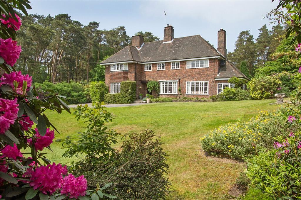 Crooksbury Road, Farnham, Surrey, GU10 5 bed detached house for sale