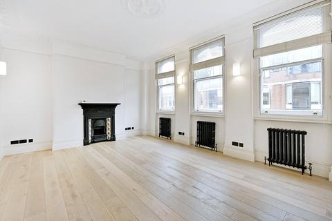 3 bedroom apartment to rent, Shaftesbury Avenue, London, W1D