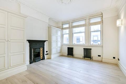 3 bedroom apartment to rent, Shaftesbury Avenue, London, W1D