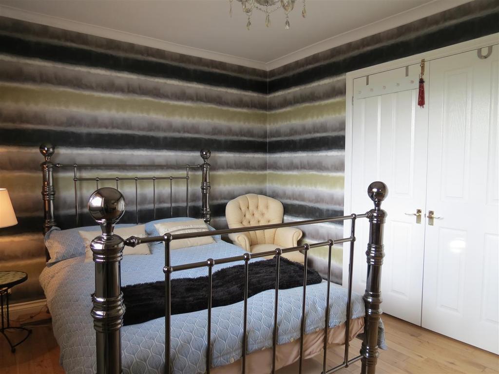 Bedroom:
