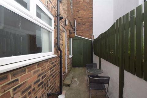 93 Hampton Road, Scarborough, YO12 5PX