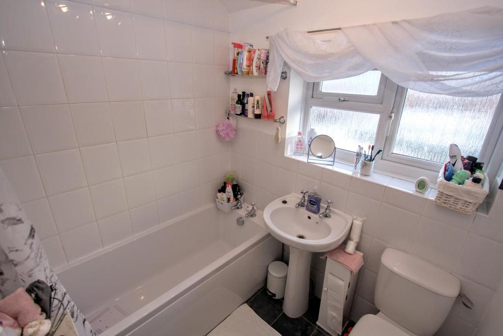 Bathroom/w.c.
