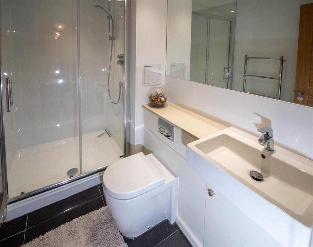 Bathroom (1) - Copy.jpg