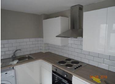 Kitchen 2.JPG