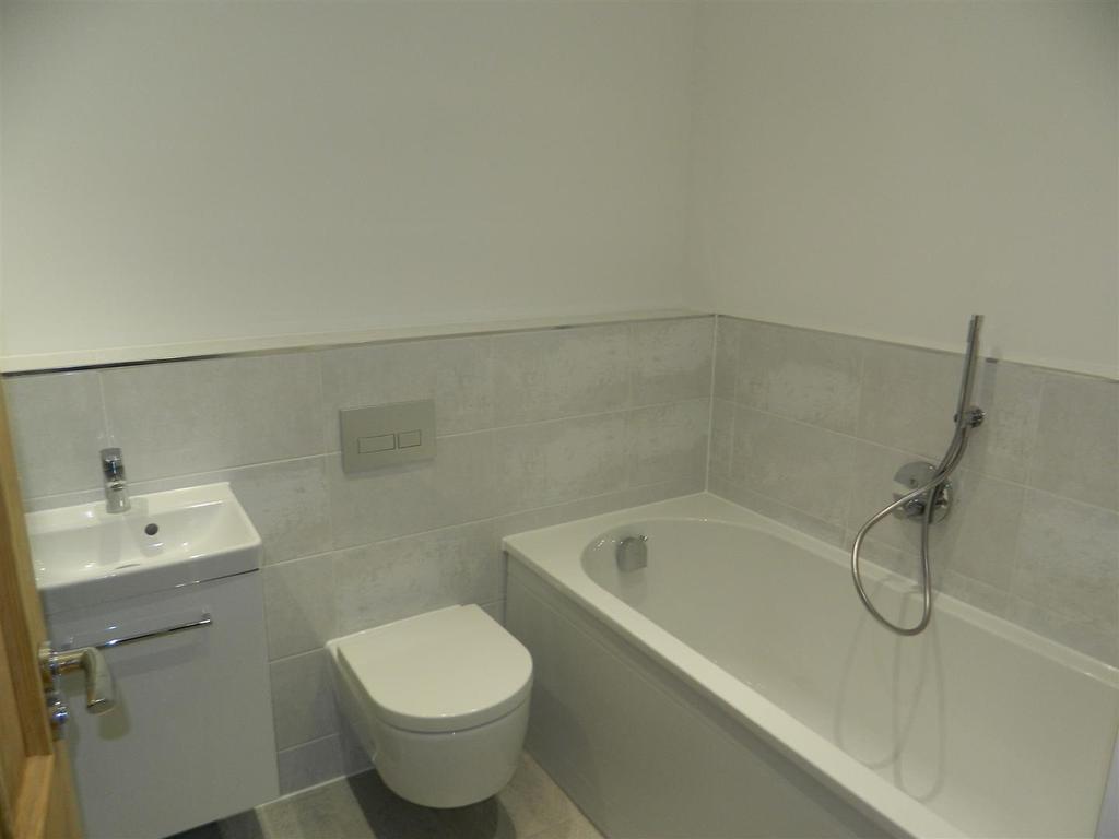 Bath.JPG