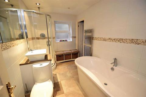 8 Aberaman, Emmer Green, Reading, RG4 8LD