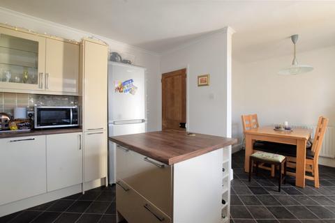 68 Barton Road, Exeter, EX2 9BY