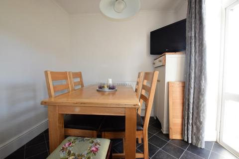 68 Barton Road, Exeter, EX2 9BY