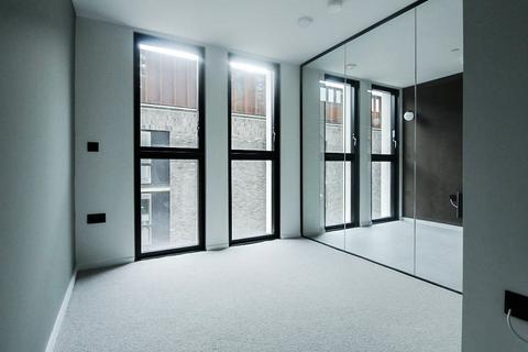 1 bedroom apartment to rent, St George's Gardens