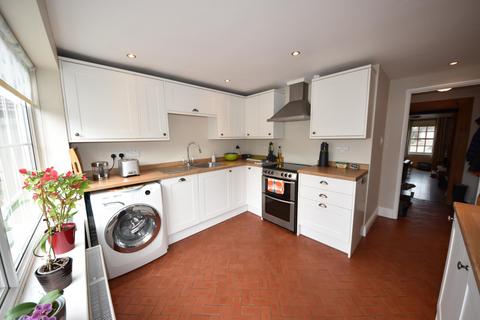 2, Wellend Cottages Marlow Road, Bourne End, SL8 5PH