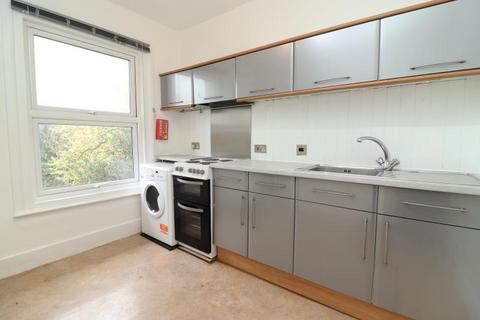 1 bedroom flat to rent, Eastworth Road, Chertsey, KT16 8DN