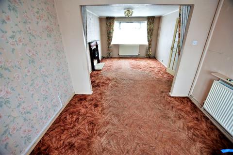 25 Florence Road, Feltham, TW13 5AN