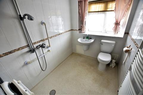 25 Florence Road, Feltham, TW13 5AN