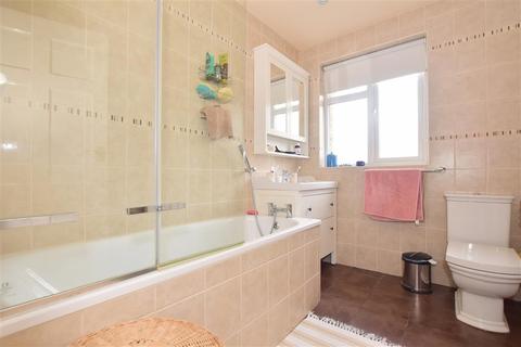 27 Hurst Close, London, E4 8DN