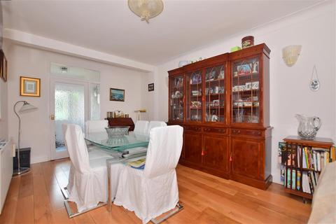 27 Hurst Close, London, E4 8DN