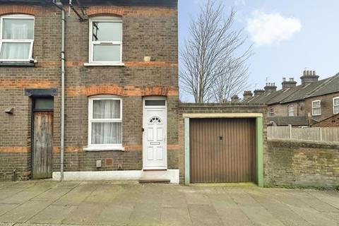 2 bedroom end of terrace house to rent, Cowper Street, Town Centre, Luton, LU1