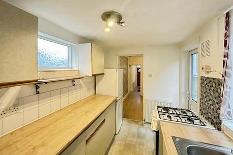 2 bedroom end of terrace house to rent, Cowper Street, Town Centre, Luton, LU1
