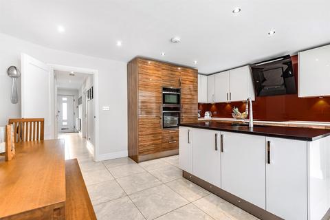 3 Maple Rise, Marlow, SL7 1HQ