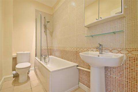 2 bedroom flat to rent, Gladys Road, West Hampstead, London, NW6