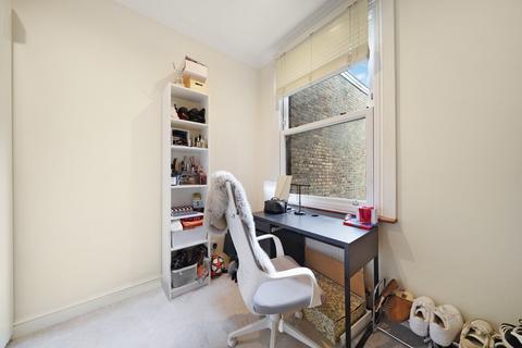 2 bedroom flat to rent, Gladys Road, West Hampstead, London, NW6