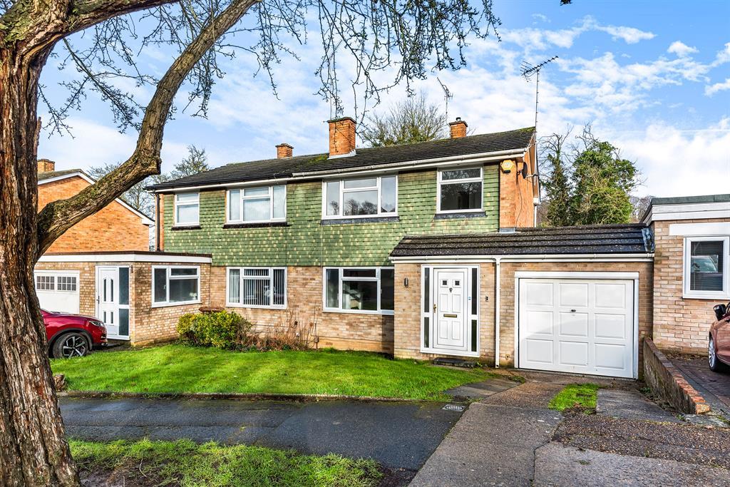 Sherwood Avenue, Walderslade 3 bed semidetached house £320,000
