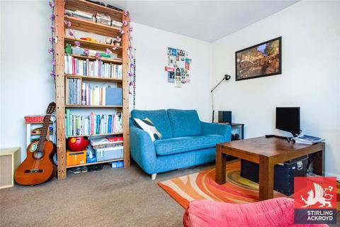 19 Reeves Road, London, E3 3PL