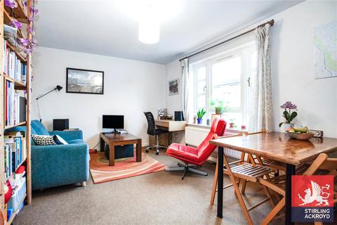19 Reeves Road, London, E3 3PL