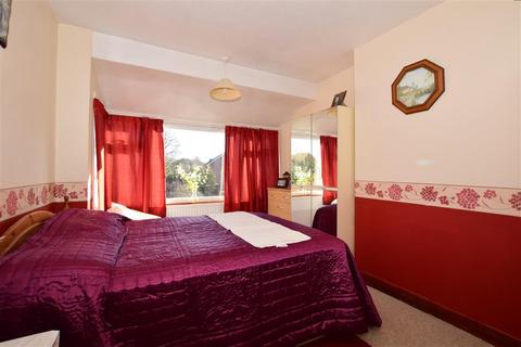 9 Meadow Walk, Wallington, SM6 7EJ