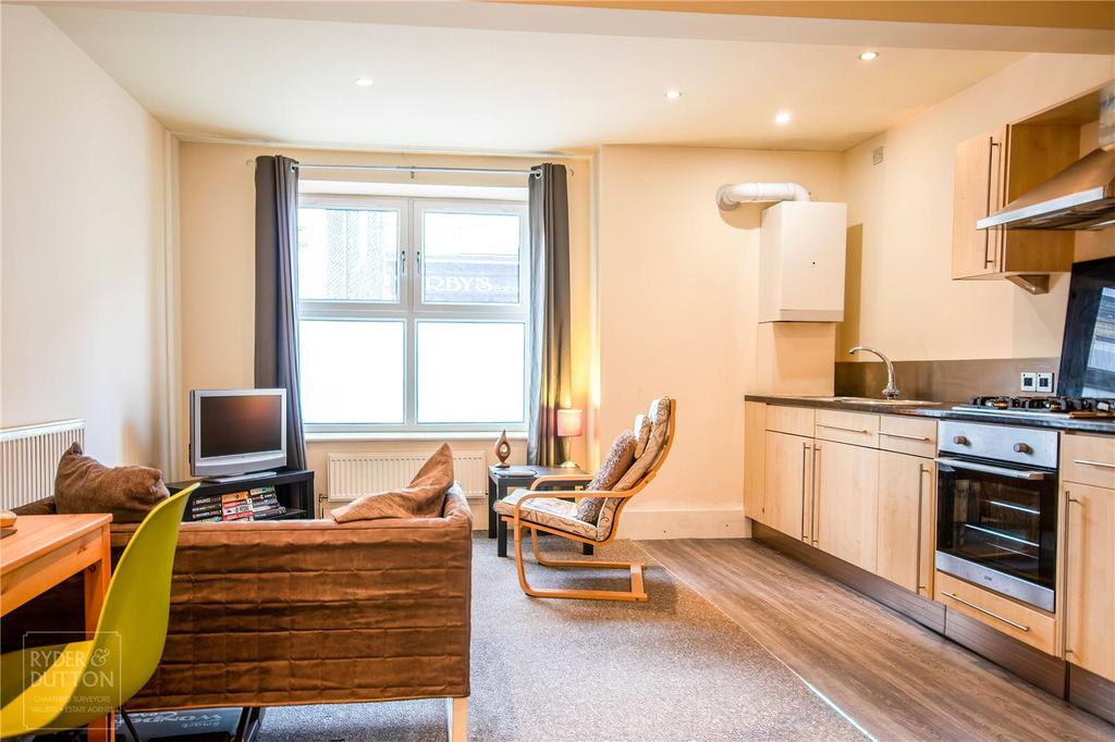 Living Room/Kitchen