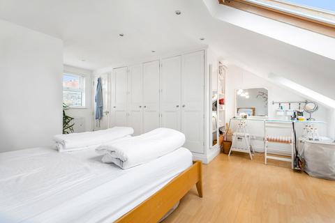 51 Charlmont Road, London, SW17 9AH