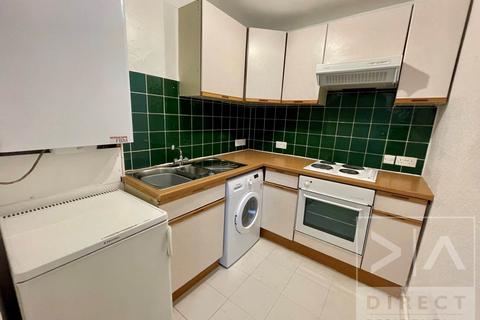 1 bedroom house to rent, Ashley Road, Epsom KT18