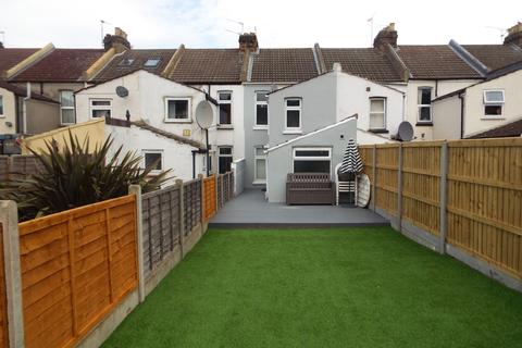 63 May Road, Gillingham, ME7 5UU