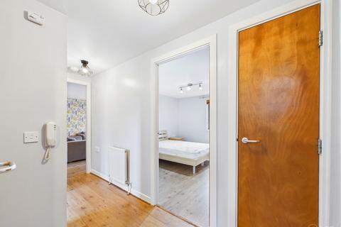 2 bedroom flat to rent, St Triduanas Rest, Restalrig, Edinburgh, EH7