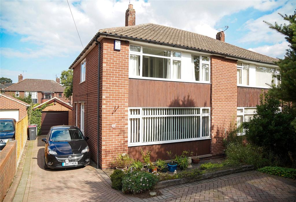 Newman Road, Spinneyfield, Rotherham... 3 bed semidetached house £