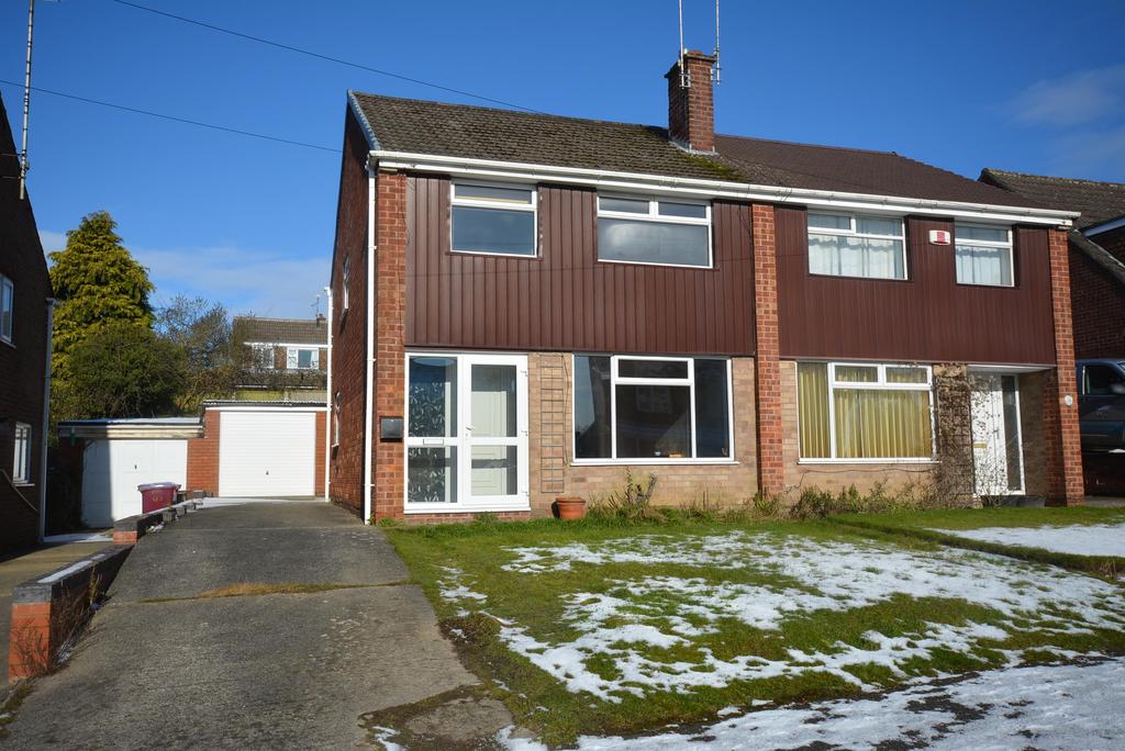 Parkland Drive, Wingerworth, Chesterfield, S42 6UU 3 bed semidetached