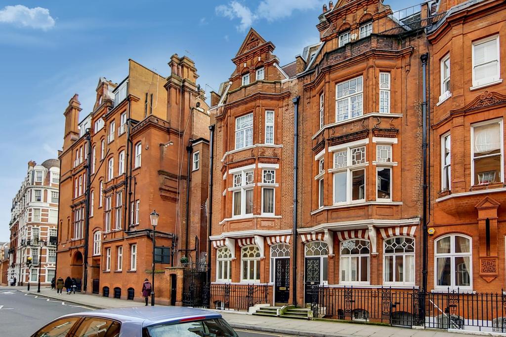 Draycott Place, London, SW3 2 bed flat for sale - £1,395,000