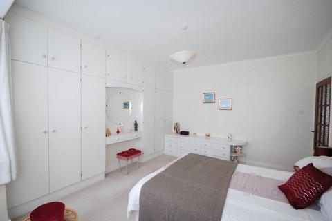 44 Black Road, Hebburn, NE31 1HY