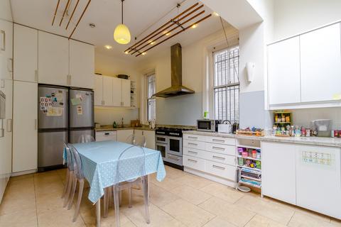 1 bedroom in a house share to rent, 91 Knatchbull Road, Camberwell, London SE5