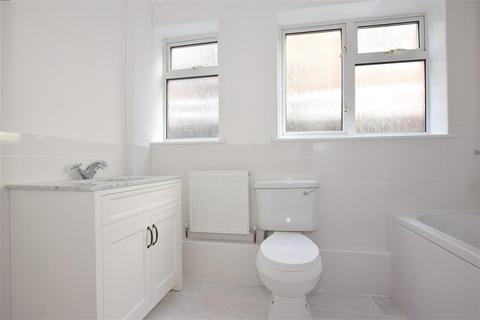 6 Valley View, Greenhithe, DA9 9LU