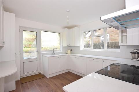 6 Valley View, Greenhithe, DA9 9LU