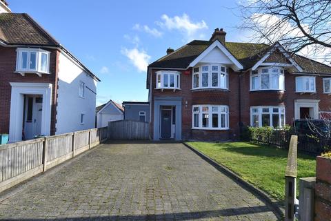 7 Bennells Avenue, Whitstable, CT5 2HL
