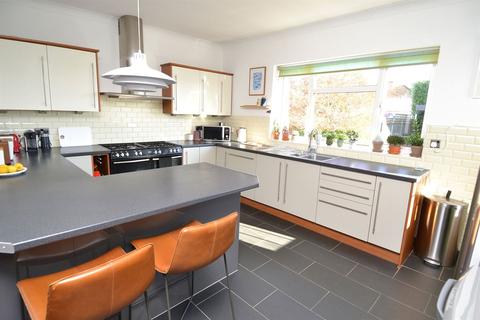 7 Bennells Avenue, Whitstable, CT5 2HL