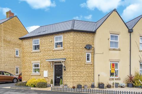 41 Empire Drive, Carterton, OX18 1BZ