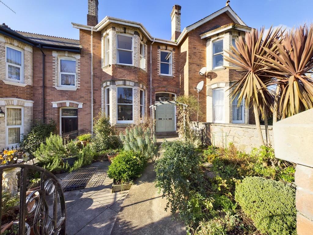 Knowles Hill Road, Newton Abbot 4 bed terraced house £375,000