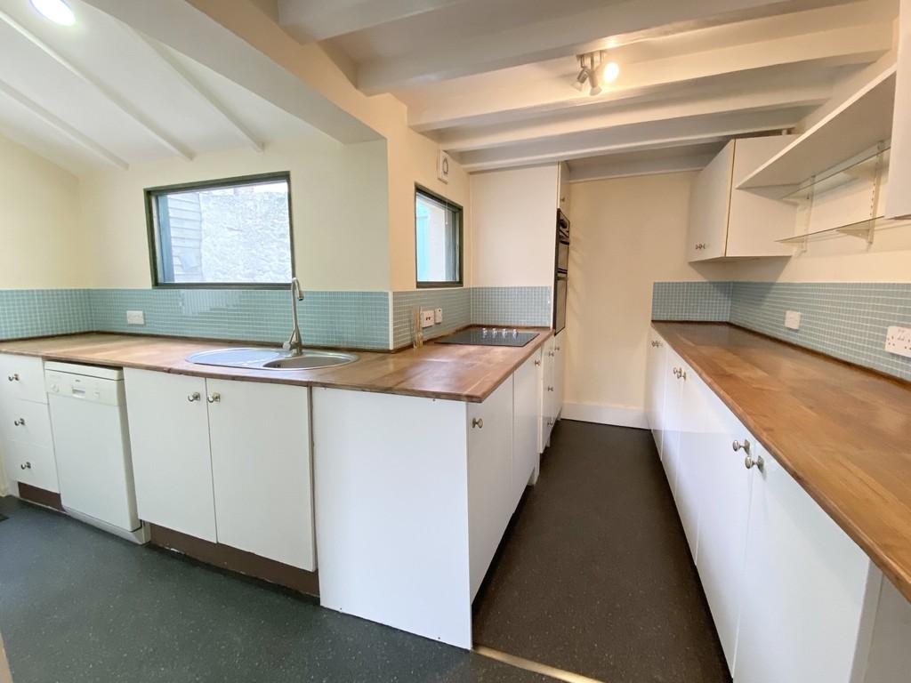 Mount Street, Penzance 3 bed terraced house £195,000