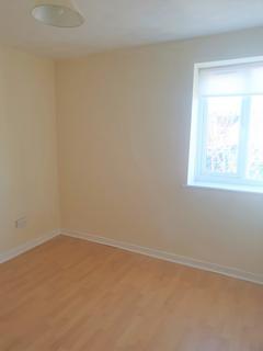 2 bedroom apartment to rent, Woodvale Road, Woolton