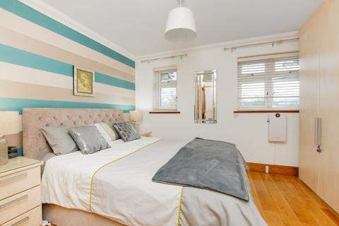 55 Meadowbrook Close, Colnbrook, Slough, SL3 0PA