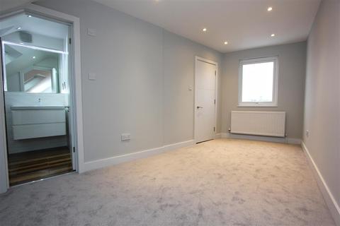 80 Bynes Road, South Croydon, CR2 0PR
